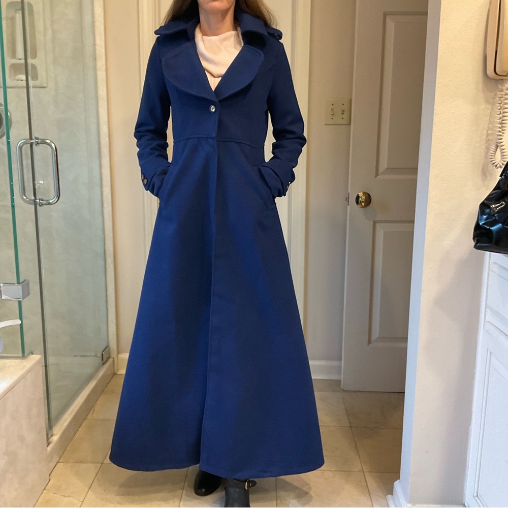 Owind Coat, long length, dark royal blue, pockets, lots of details, Sz S - Picture 14 of 15